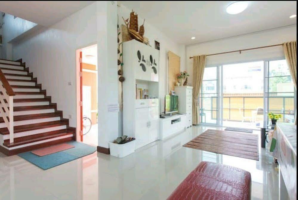 Orange Villa Chiang Mai Exterior photo